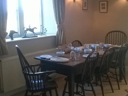 Battens Farm Cottages B&B Yatton Keynell Bagian luar foto